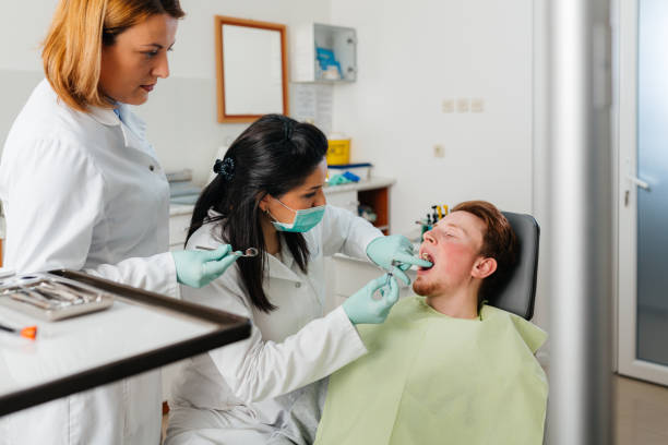 Best Urgent Tooth Repair  in Palm Beach, FL